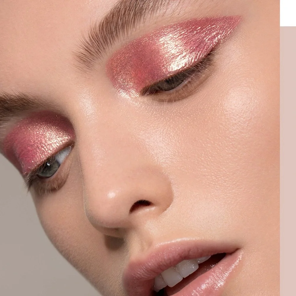 Stila Glitter & Glow Liquid Eyeshadow Dollish New in Box